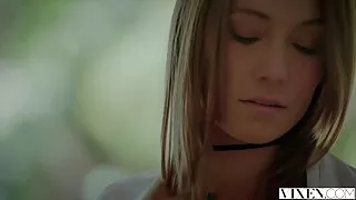 Po Restoranas moteris pakliuvom du ant lovos