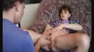 min masturba ji masturbates su dildo ir verčia save į seksualinį biudžeto įvykdymo patvirtinimo