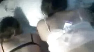 Juoda apskretėlė važiuoja Čiulpia Ne į burną