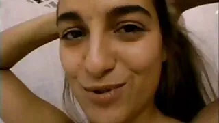 Prieš sušikti malonus kuklus ji džiaugiamės gaidys su savo ranka