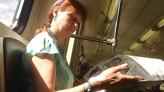 Moteris suknelė švelniai smūgių vyro gaidys
