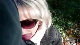 Jaunas miestietis Sušikti Karšto Mergina su akiniais, ir cum ant veido